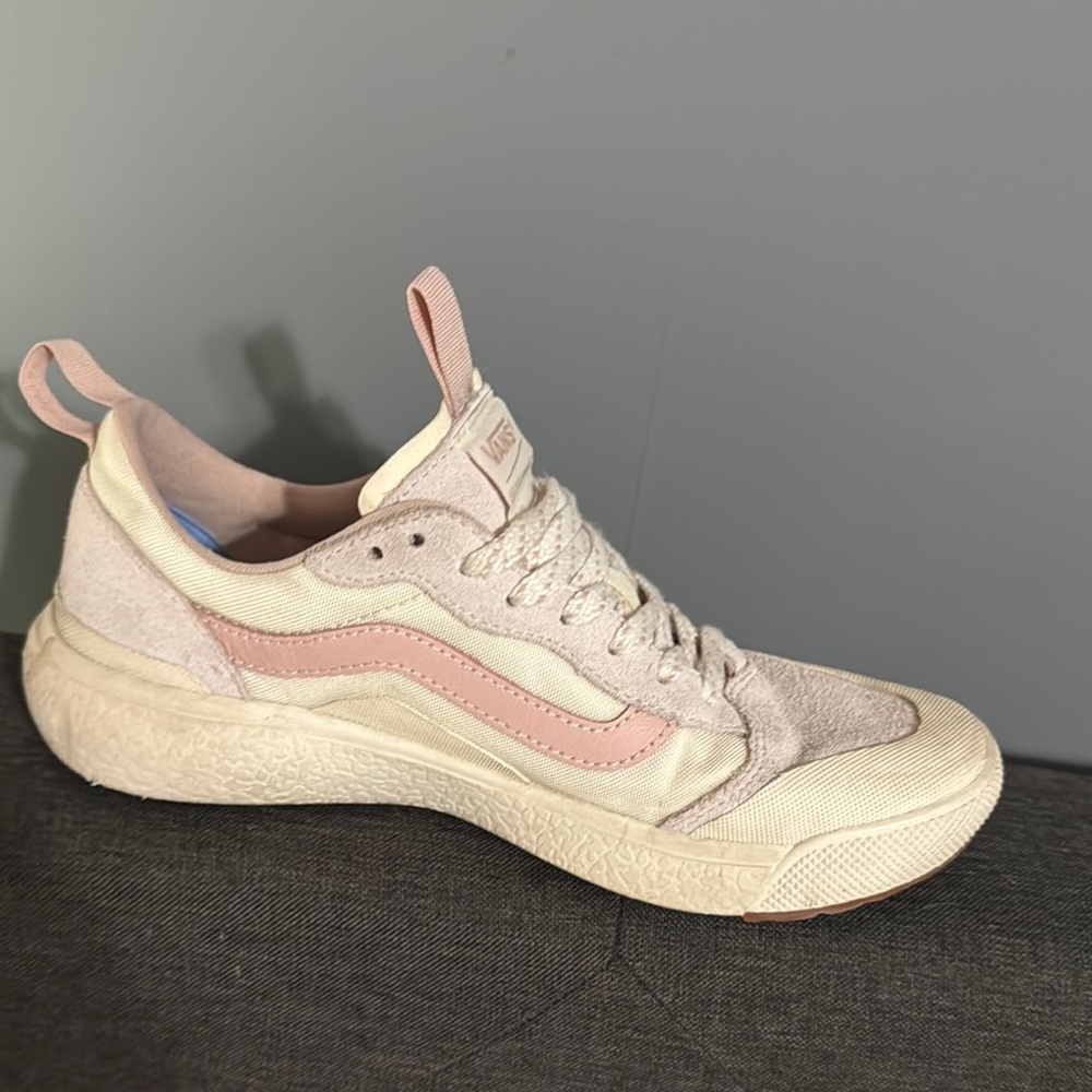 Vans Women's Cream and Pink Sneakers